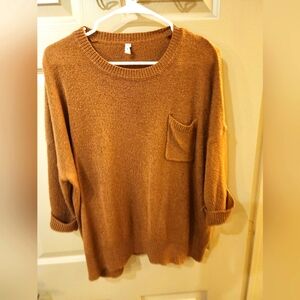 Lightweight 3/4 sleeve sweater